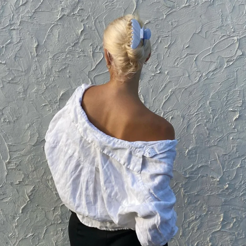 Signature Clip - Sky